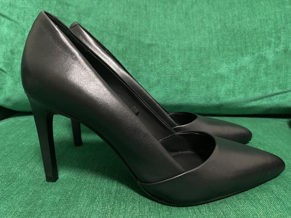 Pantofi Calvin Klein de piele Stiletto Pump 90 marimea 40