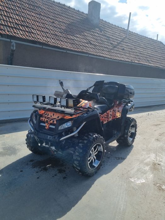 Vând atv cf moto 800 x8