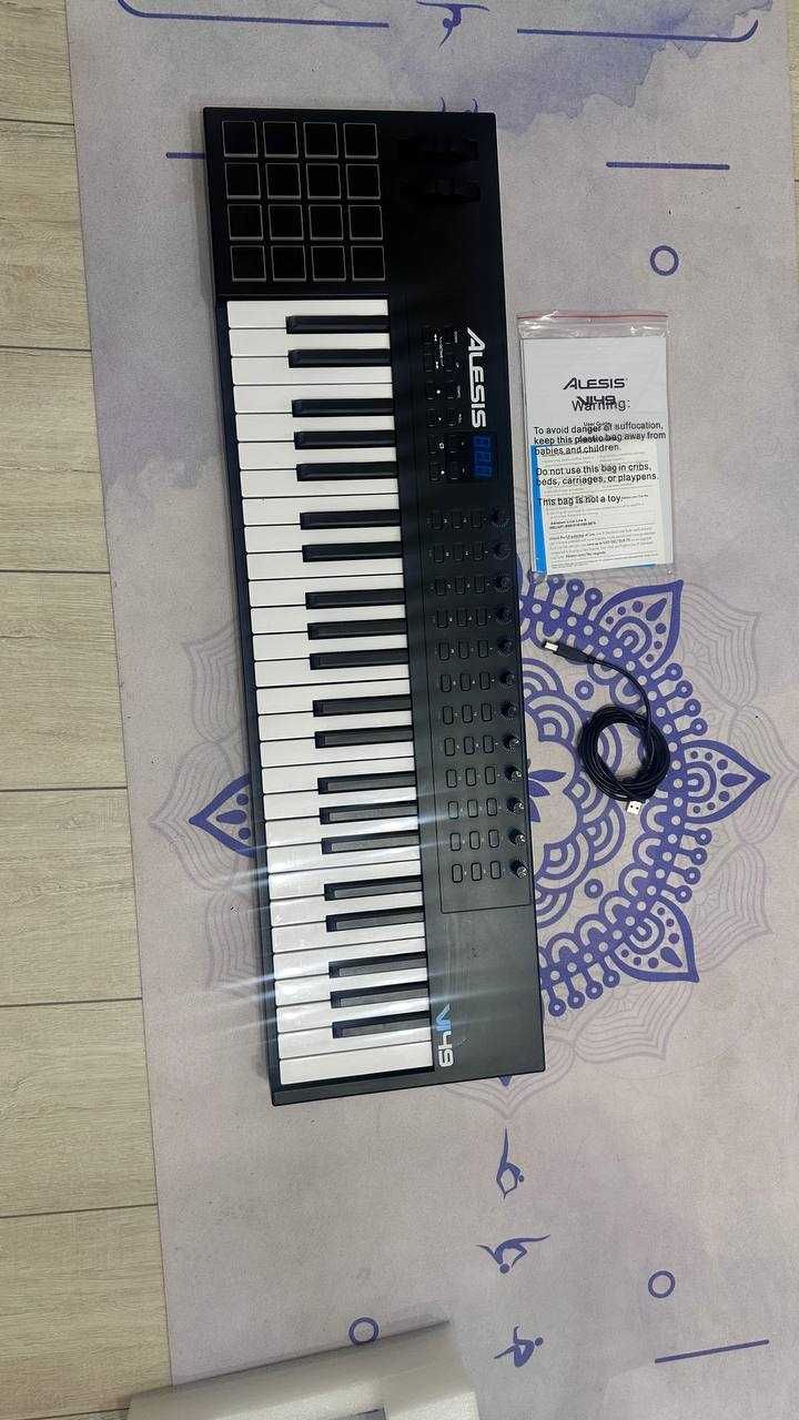 MIDI-клавиатура Alesis VI-49