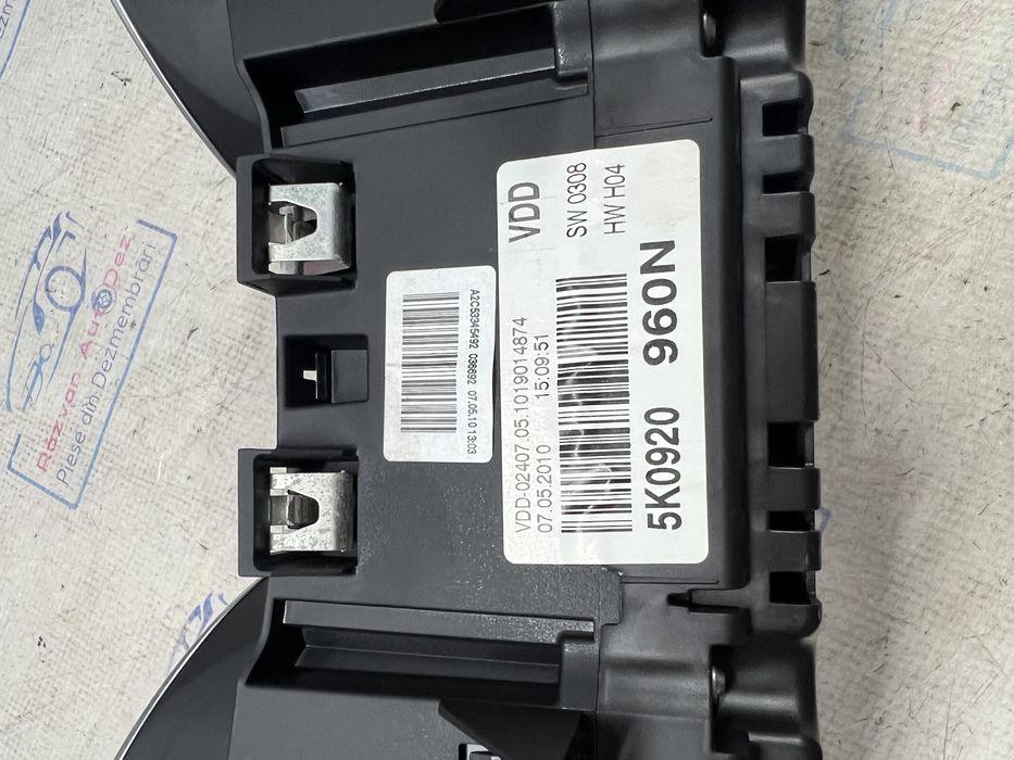 ceasuri bord uk  volkswagen golf 6 hatchback  2010