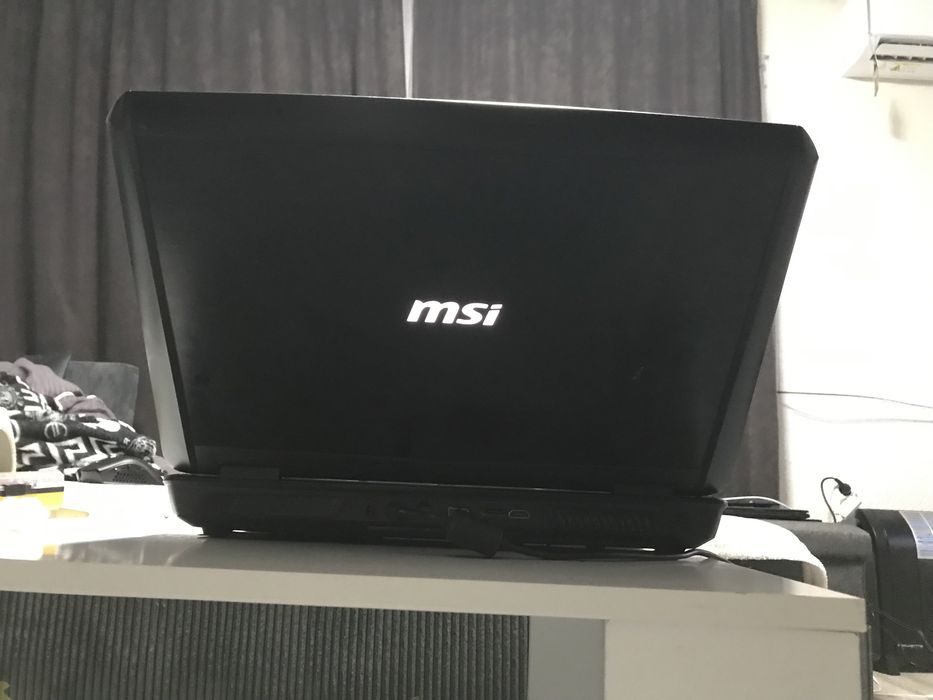 Лаптоп msi gt 70, проблема с панта