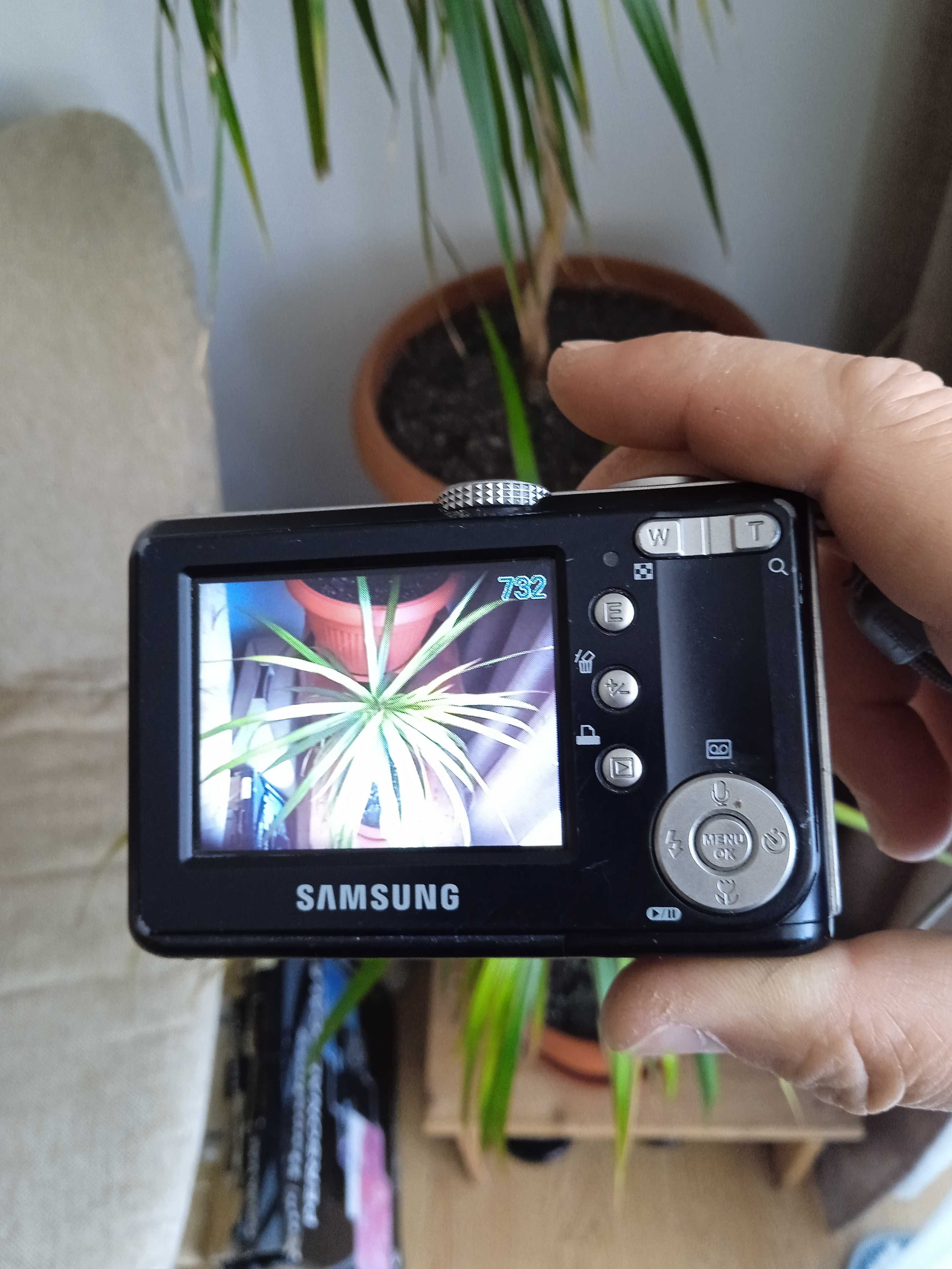 Aparat foto Samsung Digimax S 500,  5,1 Mega pixels