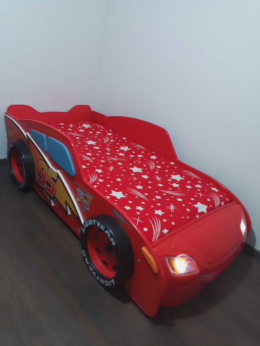 Vând pat copii Fulger Mcqueen