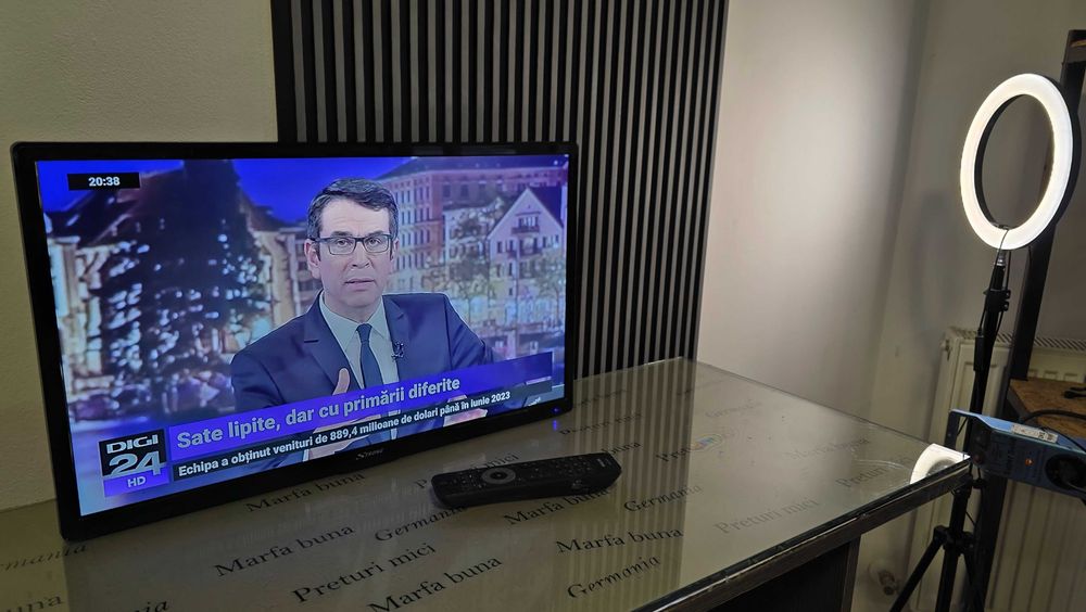 Televizor Strong SRT 24HB3003 - 24 inch/61 cm - impecabil