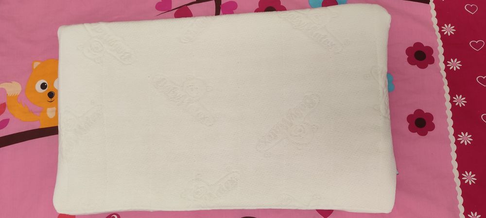 Perna antisufocare spuma cu memorie pt bebelusi, Baby Matex