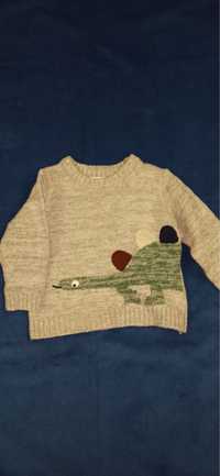 Продается свитер новый, размеры 3-6, 6-12, 12-18 месяцев