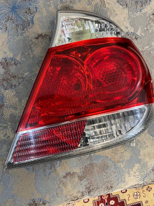 Задний правый фонарь Камри 35