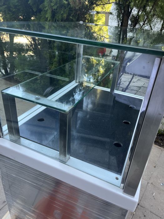 Хладилна витрина хладилна