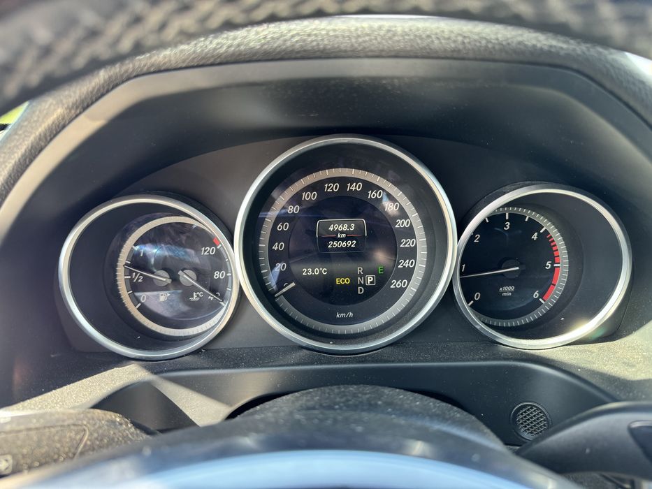 Vand / Schimb Mercedes E class 2016