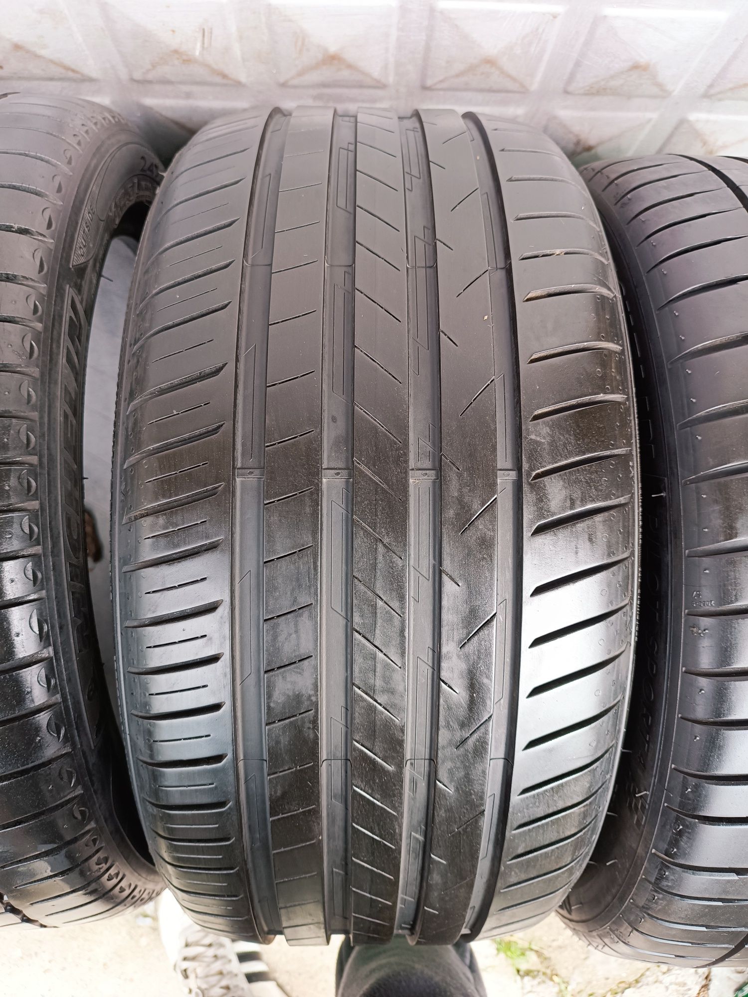 245/45/17,225/45/17,michelin,7mm