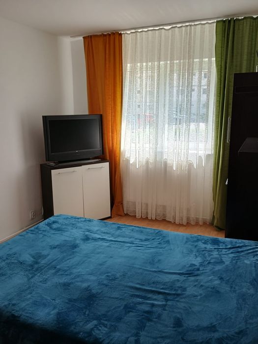 Ofer spre închiriere apartament cu 2 camere in Râșnov