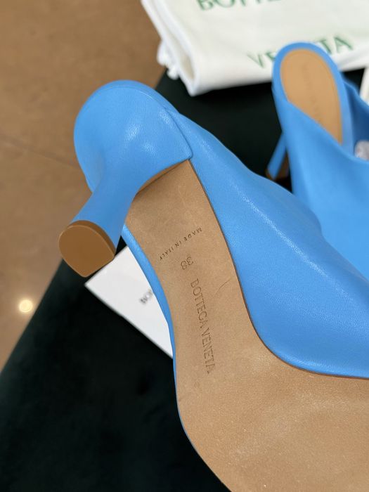 Луксозни дамски обувки на ток BOTTEGA VENETA Baby Blue