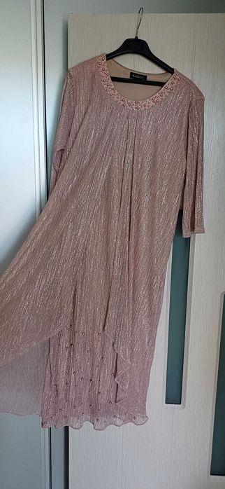 Vand rochie de ocazie