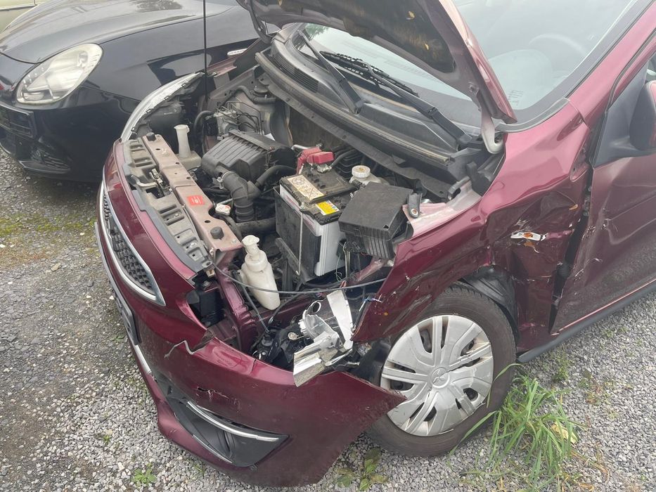 Митсубиши спеис стар