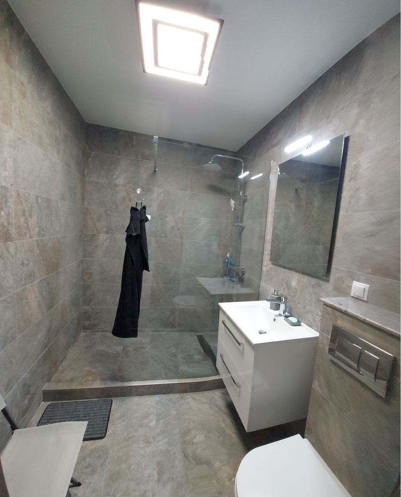 Inchiriez apartament 2 camere in zona Metro