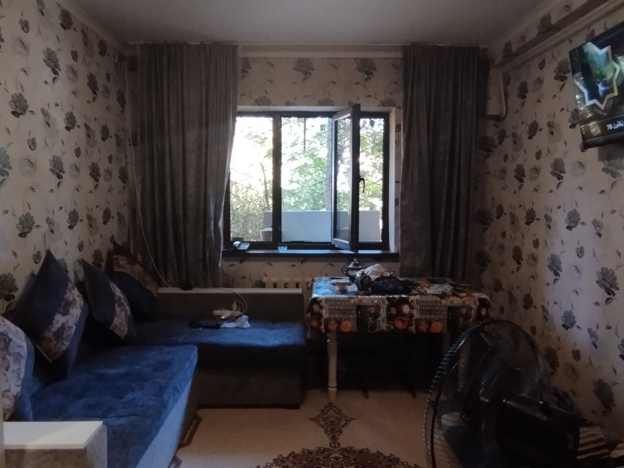 Срочно . продам 1ком.кв.бывший общага.