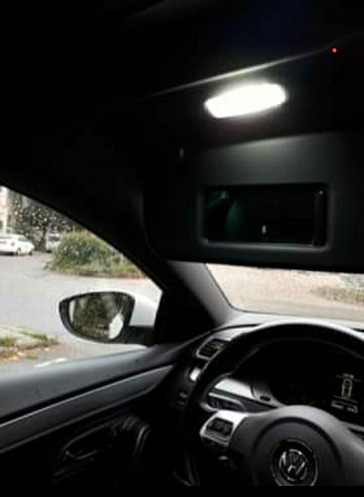 Becuri auto LED CANBUS