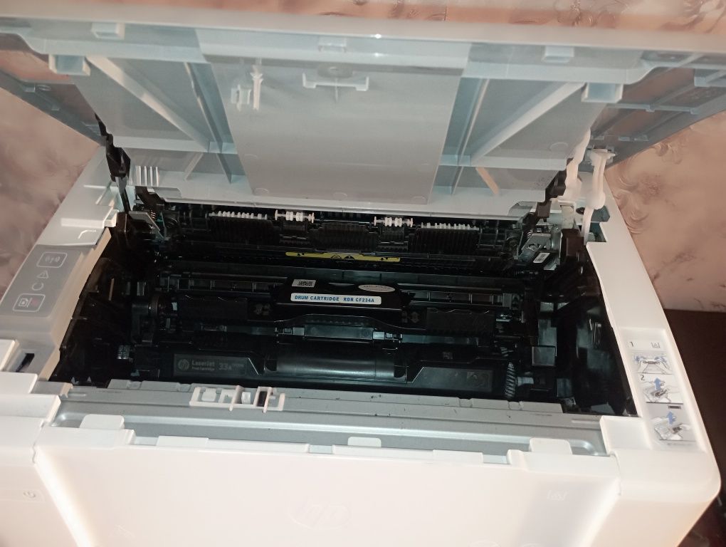 Lazerni printer Hp