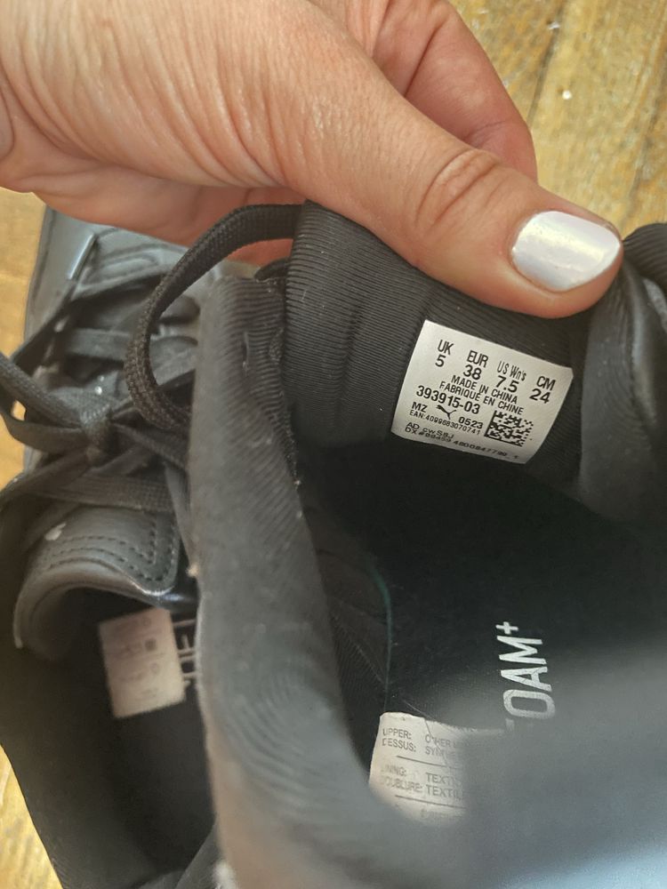*ЧИСТО НОВИ* Оригинални маратонки Puma