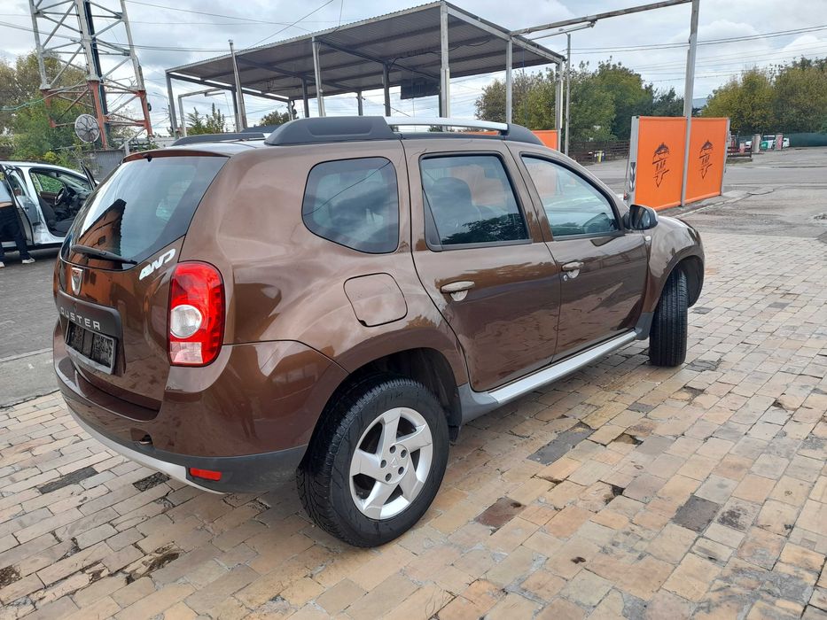 Duster Laureat 1.6 16 valve- 6 Trepte- 4x4