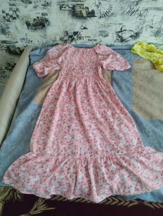 Продаю отличные платье