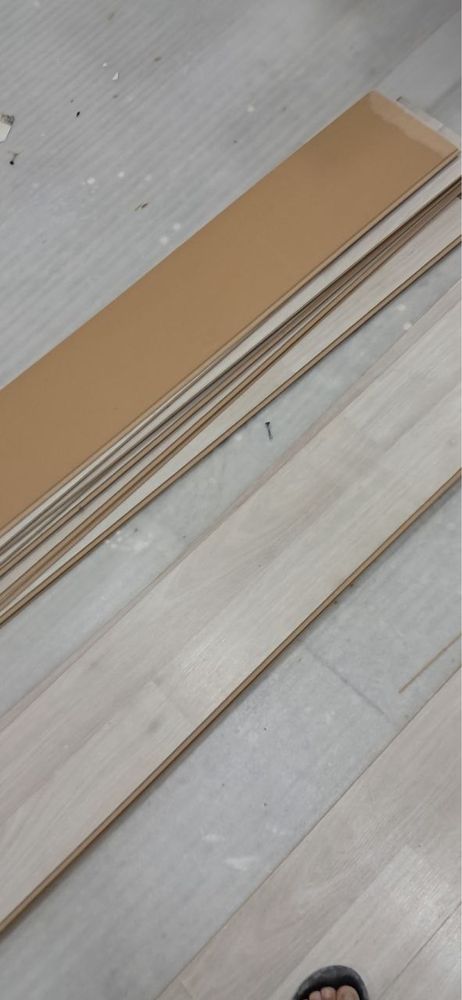 Laminat sotiladi