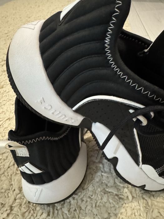 Adidasi ADIDAS True Unlimited