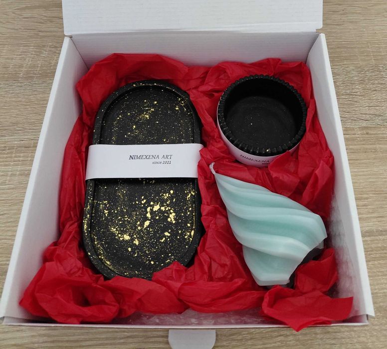 Winter Glow – Holiday Edition | Black & Gold