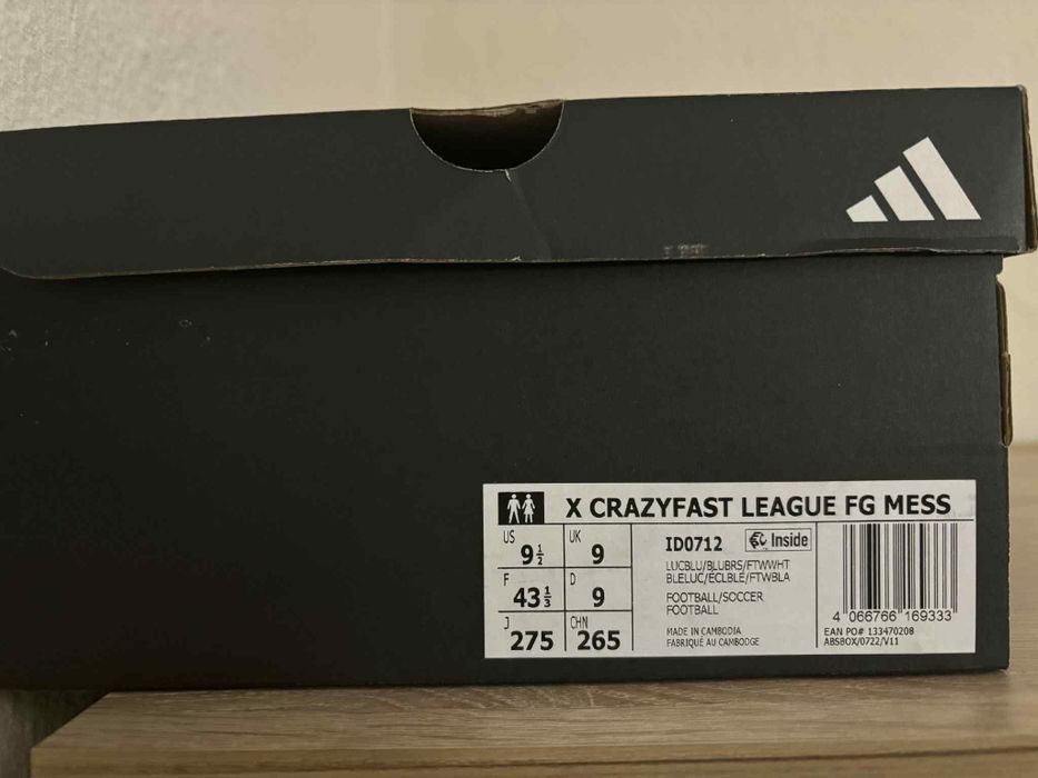 НОВИ Футболни обувки Adidas X