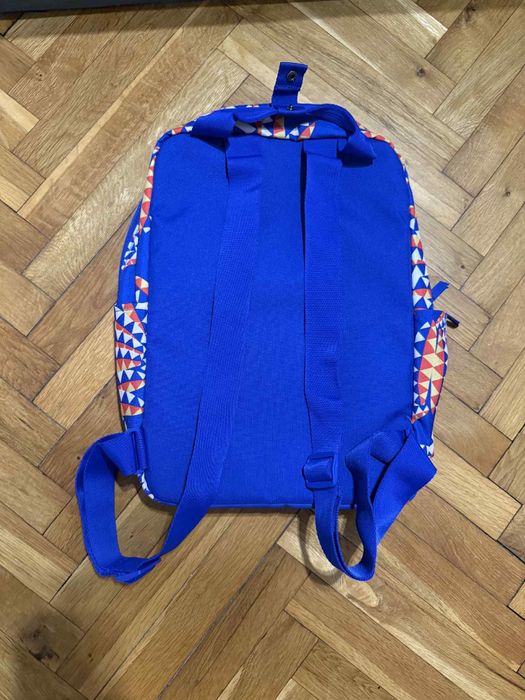 Нова раница на Adidas