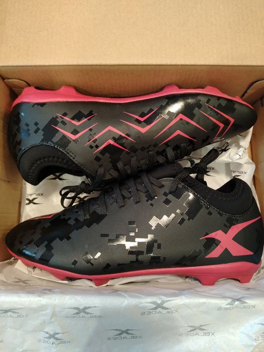 Маратонки за футбол