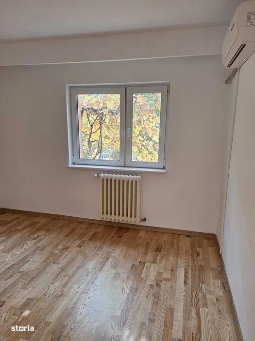 Apartament cu 4 camere,95mp,parcare, zona Zorilor
