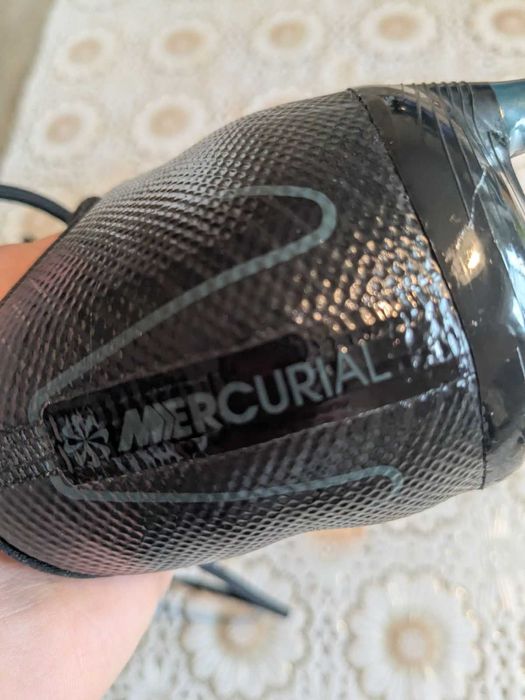 нови черни стоножки