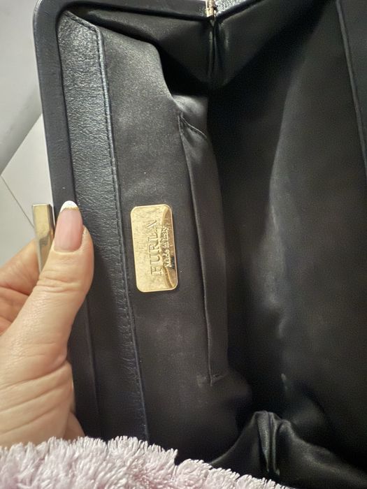 Сатенен клъч Фурла