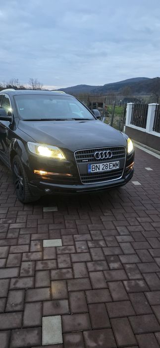 Vând Audi Q7 3.0 TDI Quattro