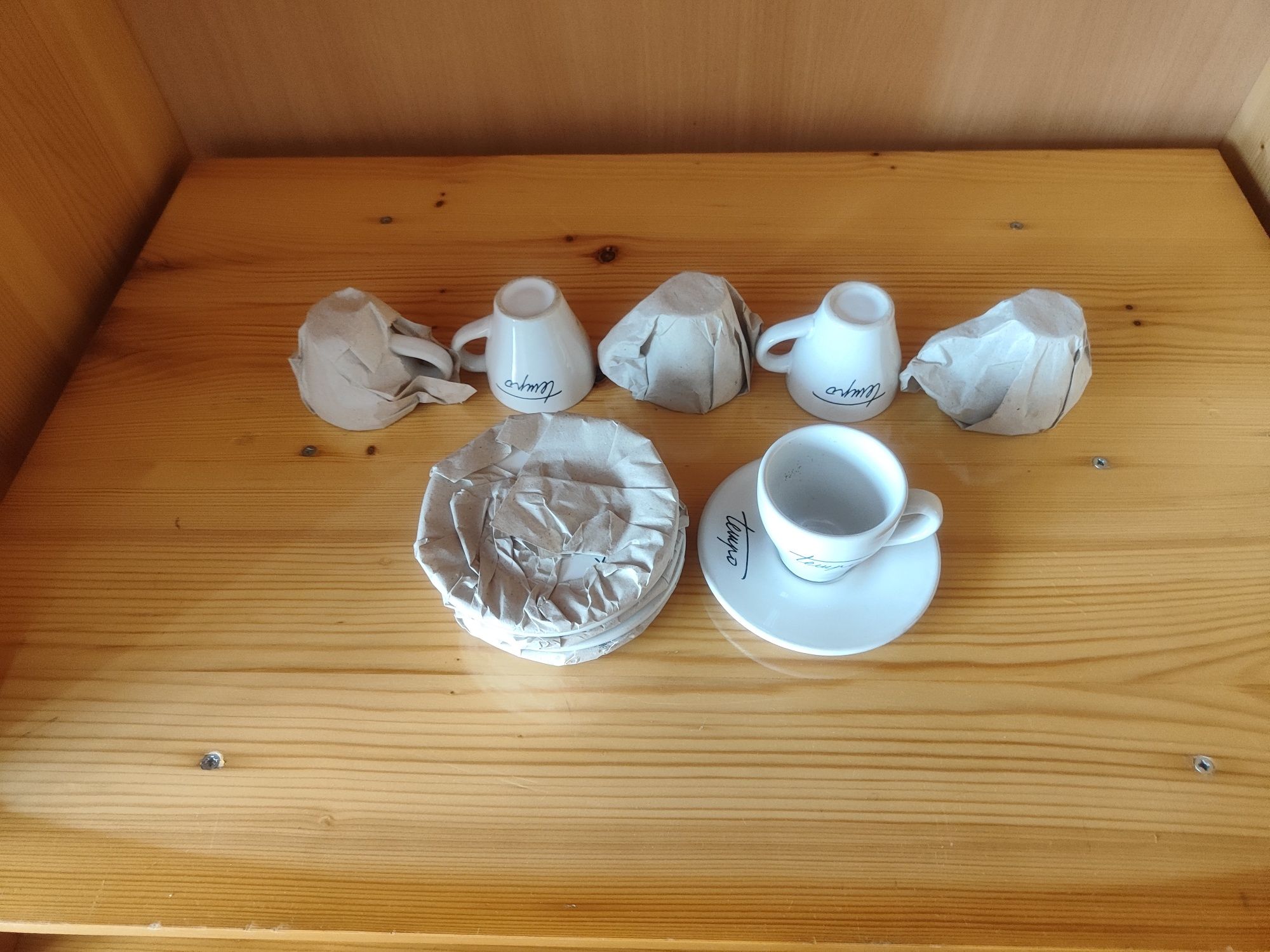 Нов сервиз за късо кафе