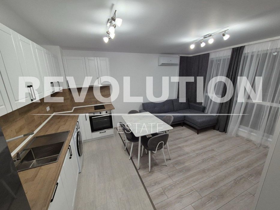 Дава се под наем Двустаен апартамент в Варна, Възраждане 3 - 54 кв.м за 475 € - Снимка #2