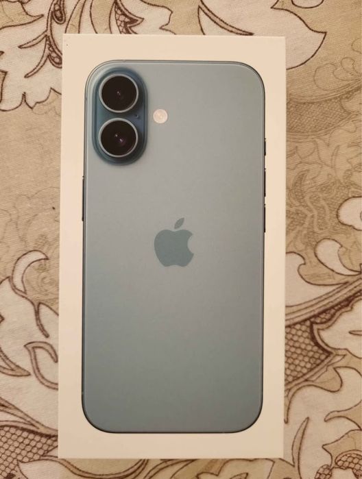 iphone 16 nou  in cutie