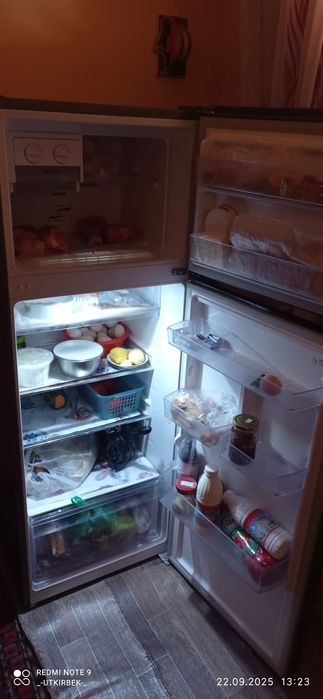 Artel 395 xolodinik sotiladi