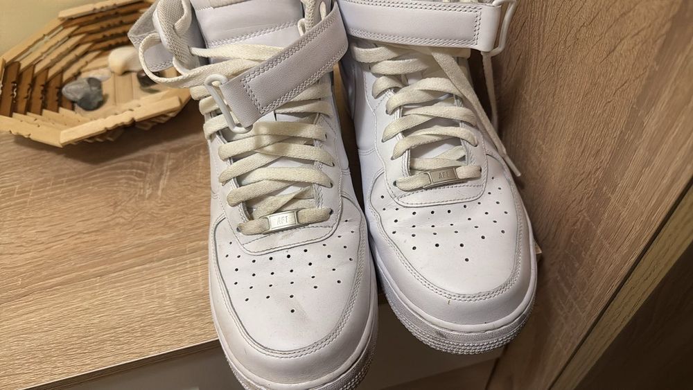 Чисто нови кецове