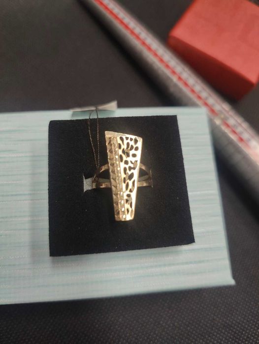 Златен пръстен пиано 14к 3.2гр 54 размер