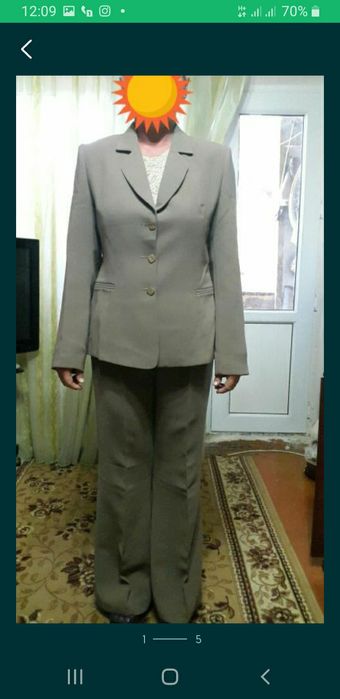 Женский брючный костюм