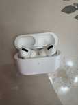 Продавам слушалки airpods 3