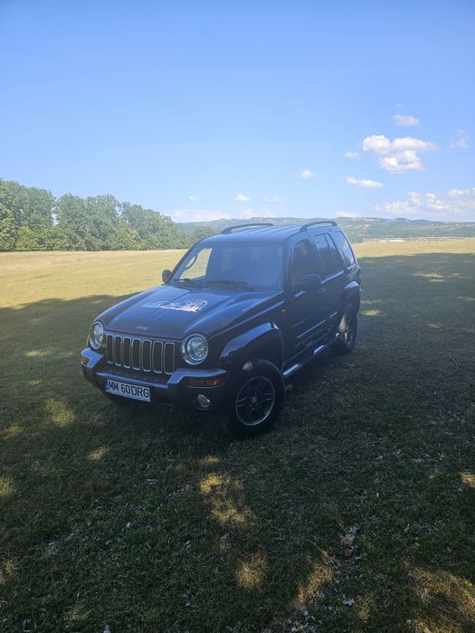 Jeep cherokee inaltat off road