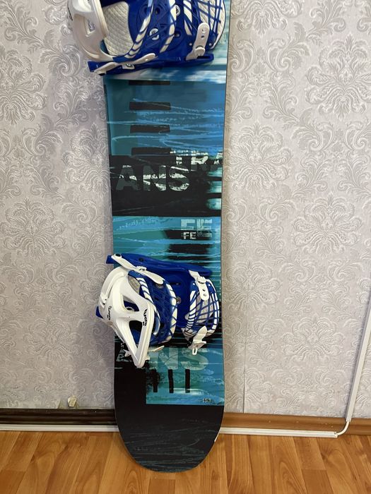 Placa snowboard 153 cm trans cu legaturi