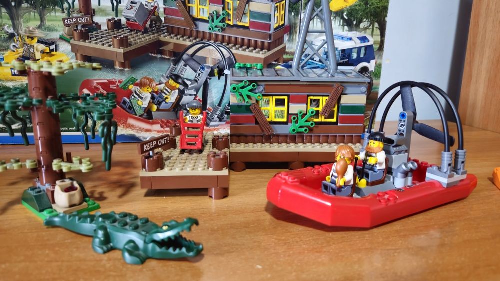 Lego City Ascunzișul infractorilor 60068