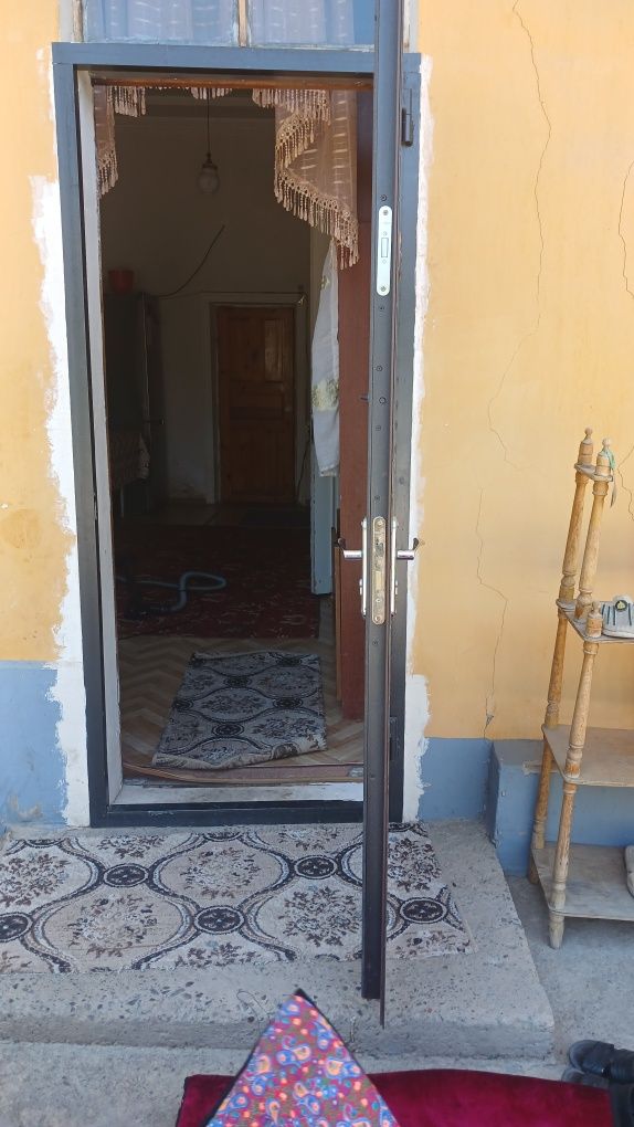 Eshik sotiladi yengi pachti