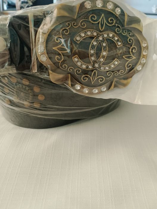 Спортно елегантени колани