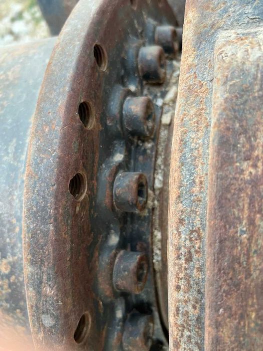 экскаватор учун юриш редуктори (ходовой мотор) reduktori