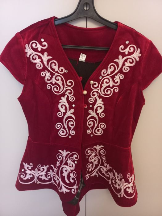 Жилетка в национальном стиле. Кажыкей